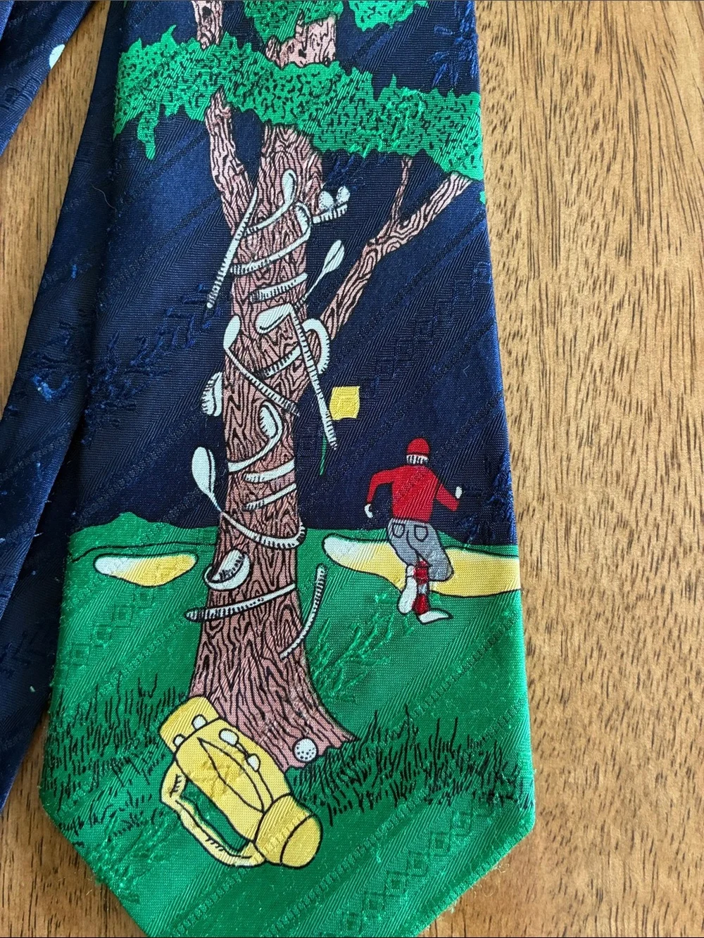 Vintage YES Golf Necktie Novelty Golfer Tree Golf Clubs Navy Blue Tie Korea